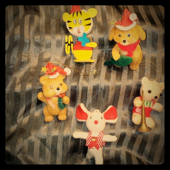 Vintage flocked Christmas ornaments - Picture 1 of 8